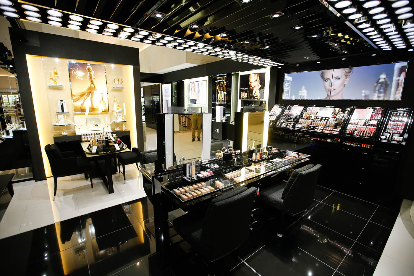 Louis Vuitton Has Opened A New Store In Sydney  Marie Claire Australia
